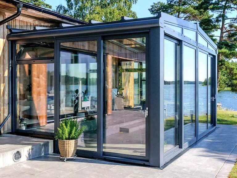 Metal Greenhouse With Swimming Pool For Garden